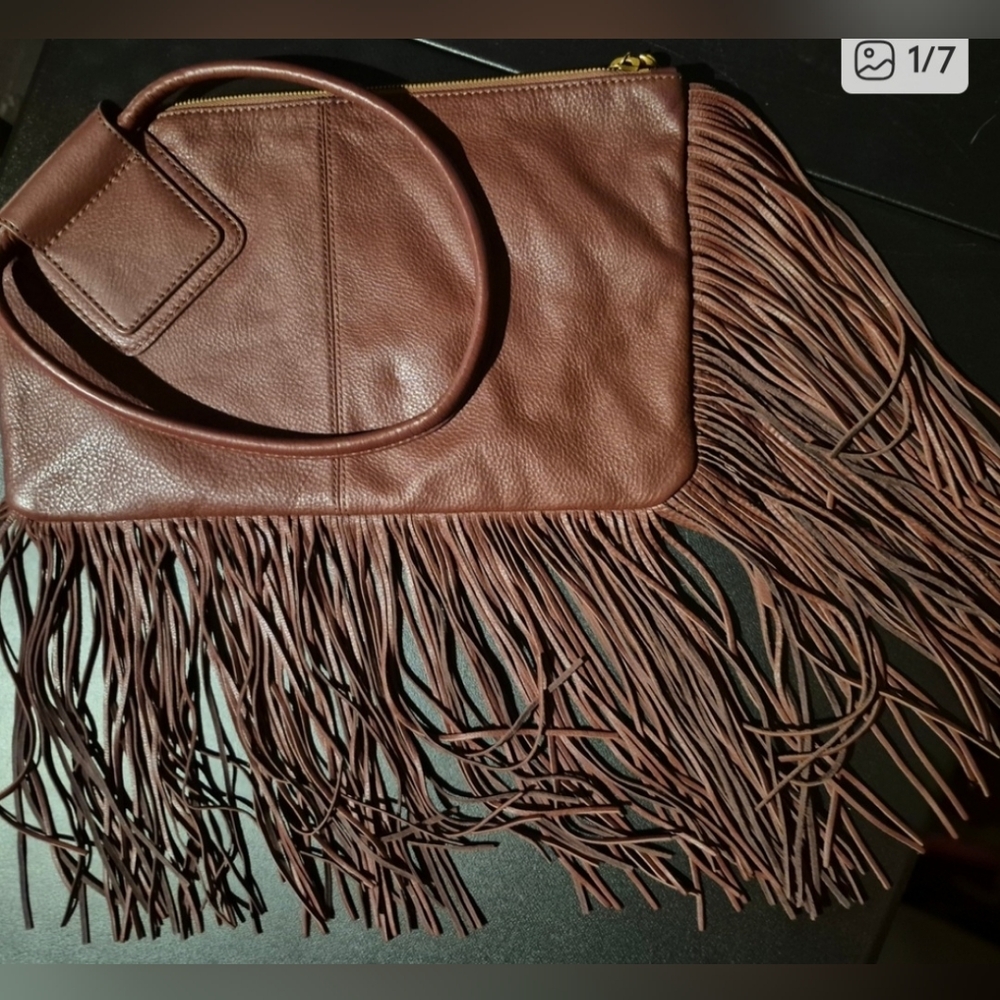HOBO Stevie Fringed Shoulder Bag - Picture 4 of 11